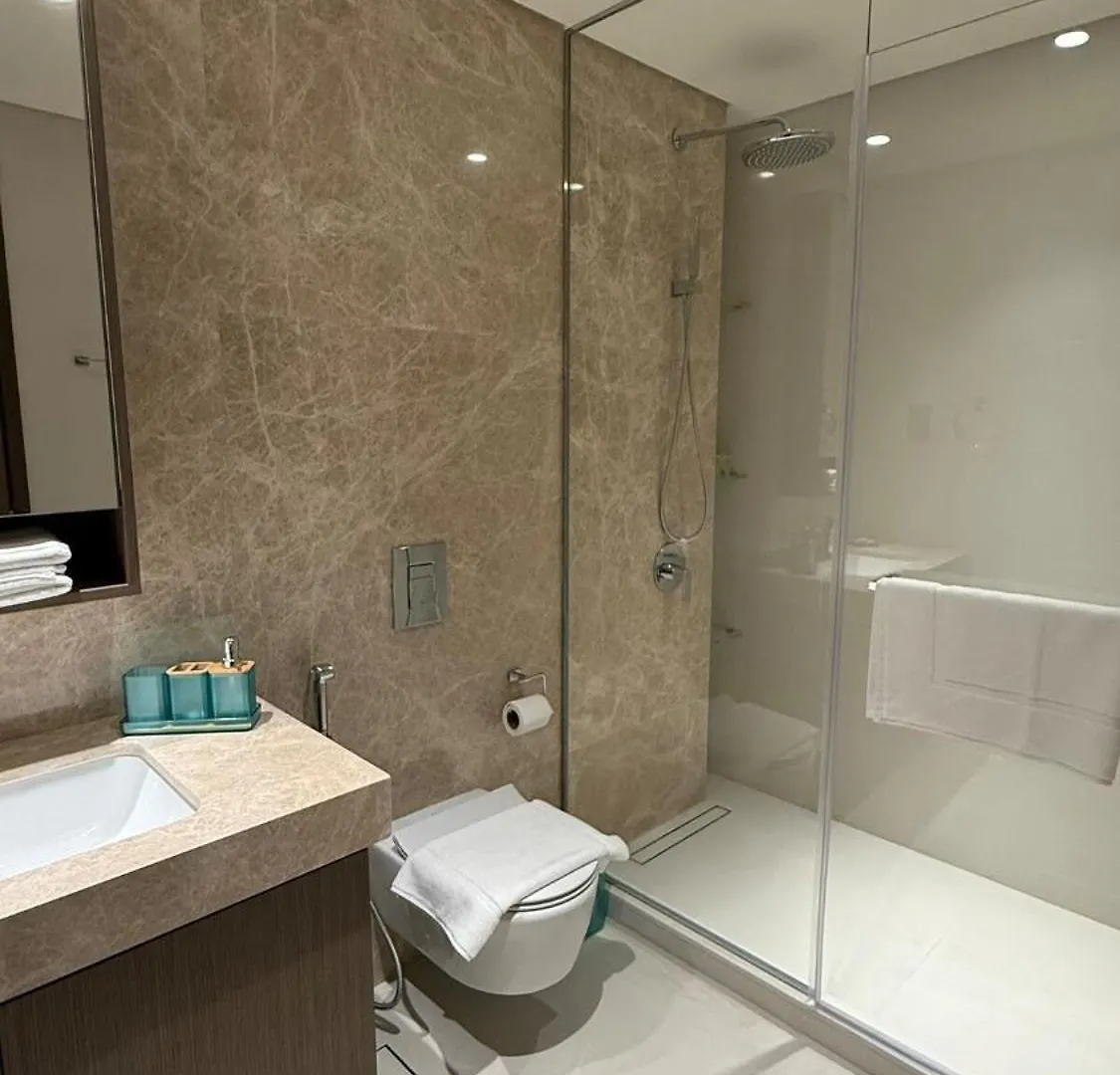 Seaside Elegance 1Br At Emaar Beachfront Dubai Appartamento