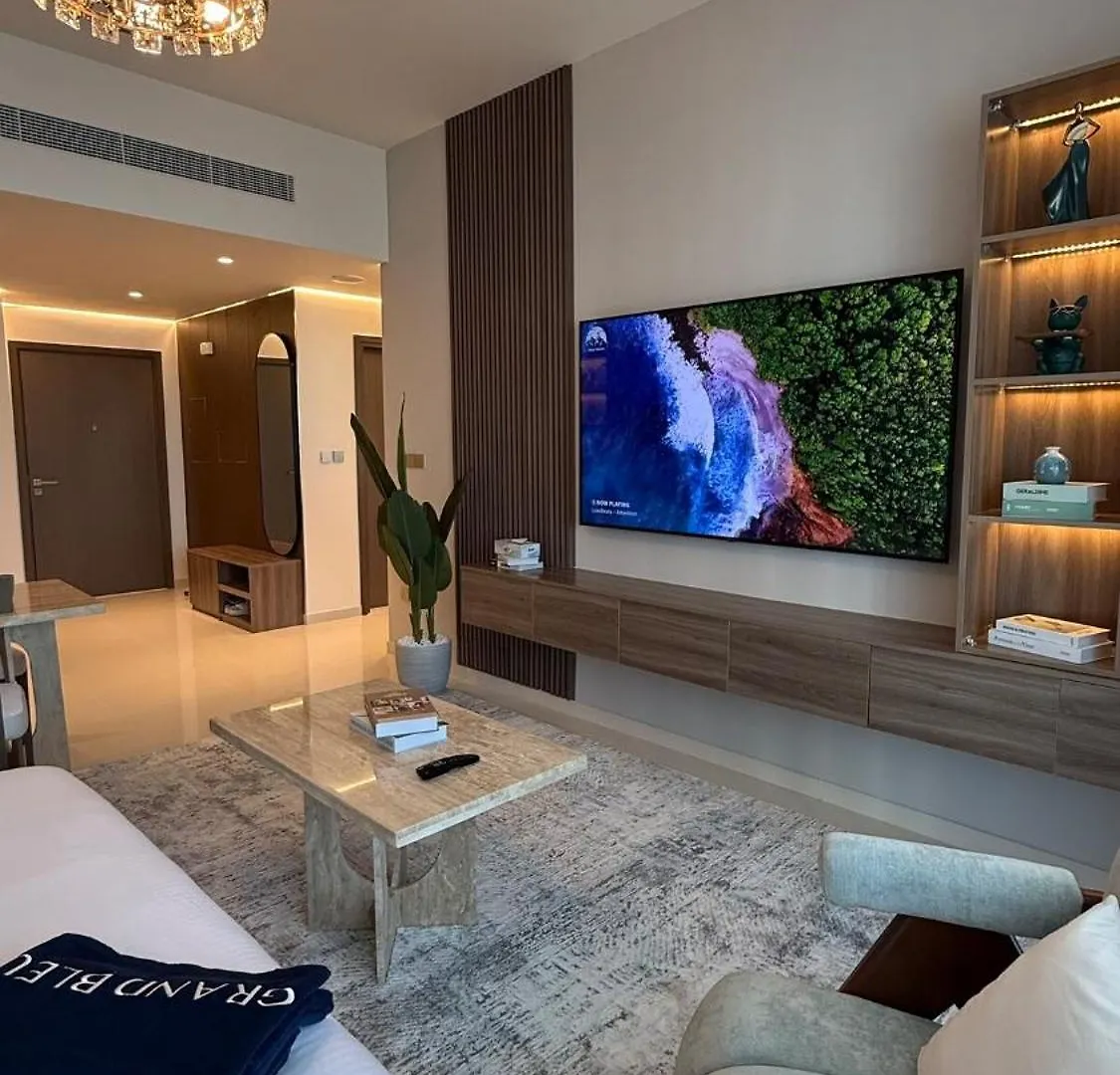 Seaside Elegance 1Br At Emaar Beachfront Dubai