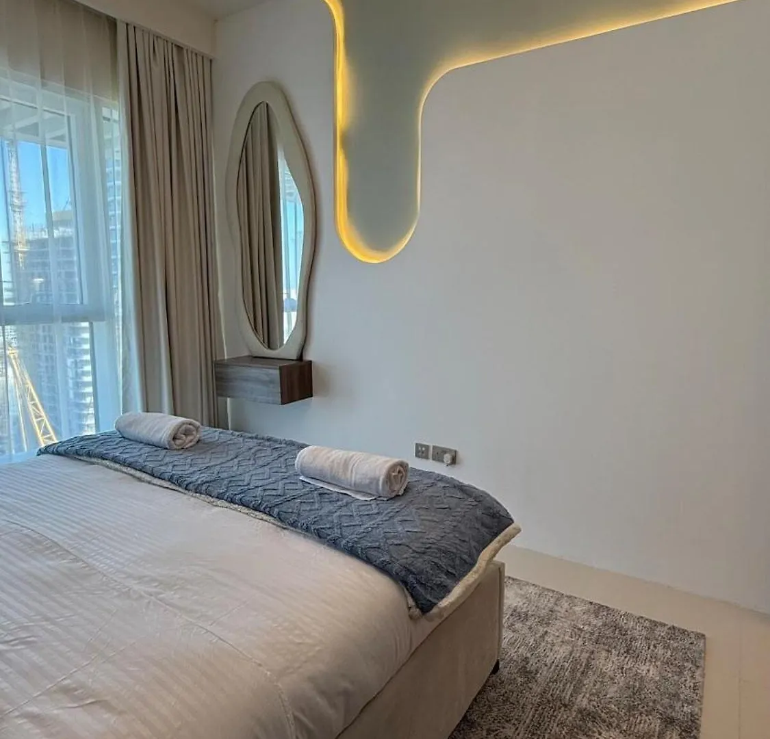 Appartamento Seaside Elegance 1Br At Emaar Beachfront Dubai Emirati Arabi Uniti